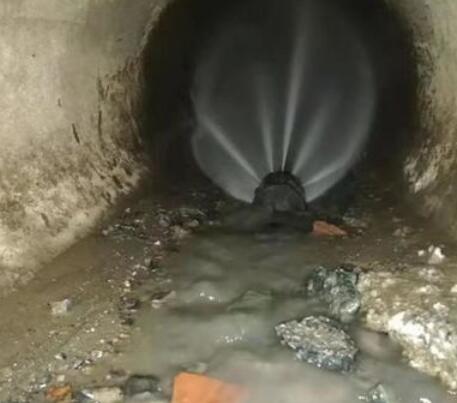 六弓乡市政管道清淤